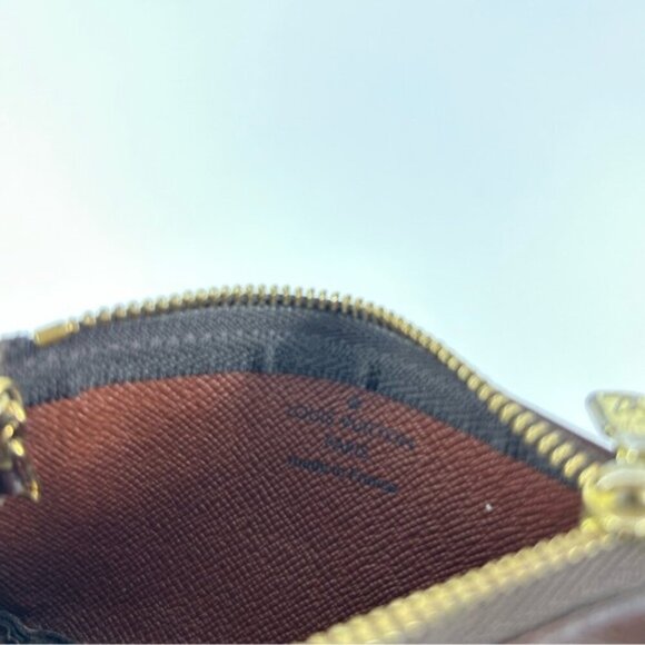 Louis Vuitton Key Pouch Monogram Brown - Picture 5 of 6